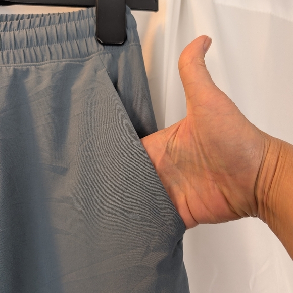 Lululemon Pace Breaker Short 9" *Liner size S in EUC - Picture 5 of 10